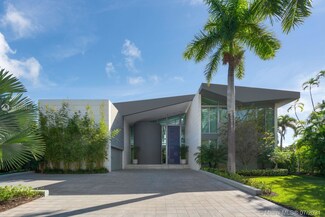 325 Centre Island, Golden Beach, FL 33160