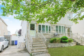 57 Bowling Green Place, Staten Island, NY 10314