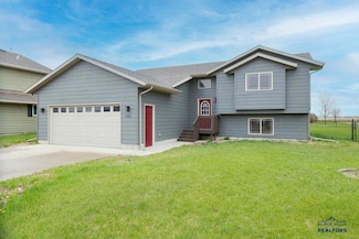 632 Vector Ct, Box Elder, SD 57719