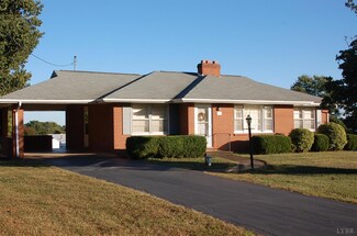 173 Perdue Dr, Hurt, VA 24563