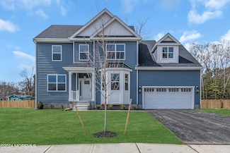 10 Melinda Ct, Bayville, NJ 08721