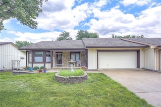 8309 E 190th St, Belton, MO 64012