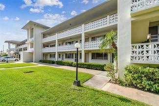 1235 S Highland Ave Unit 2-207, Clearwater, FL 33756