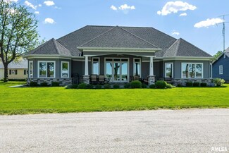 320 1st Ave, Hampton, IL 61256