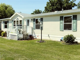 52 Green Village Dr, Lima, NY 14485