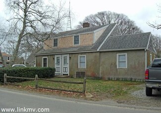 29 Chase Rd, Edgartown, MA 02539