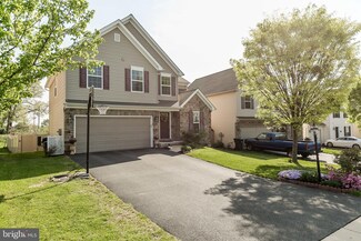 705 Thomas Armor Dr, Windsor, PA 17366