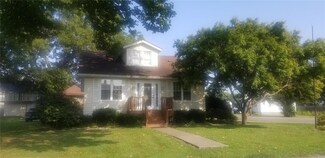 301 S 3rd St, Caseyville, IL 62232