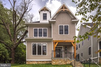 5365 29th St NW, Washington, DC 20015