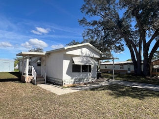 181 Daisy Dr, Fruitland Park, FL 34731