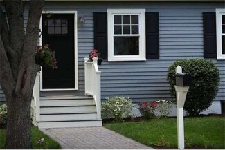 96 Maple St, Wenham, MA 01984