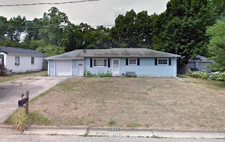 8830 Balmoral St, Portage, MI 49002
