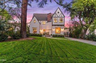 1300 N Holliston Ave, Pasadena, CA 91104