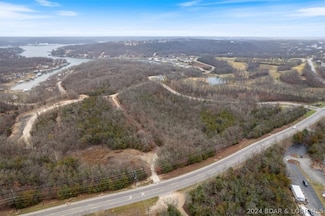 64 AC Horseshoe Bend Pkwy, Village of Four Seasons, MO 65049