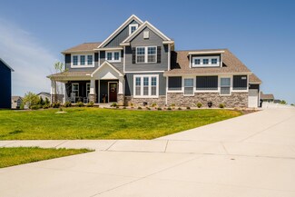 6070 Blackhawk Ct, Stevensville, MI 49127