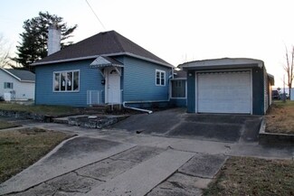 309 S White St, Culver, IN 46511