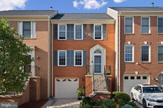 12702 Dogwood Hills Ln, Fairfax, VA 22033