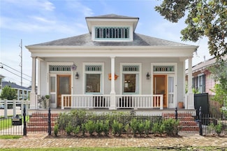 5202 Laurel St, New Orleans, LA 70115