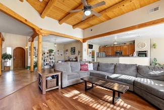2004 Rancho Oro Ave SE, Rio Rancho, NM 87124