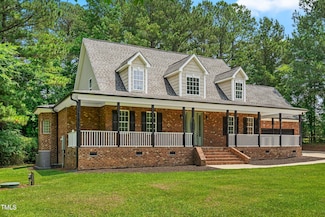2015 Saddlebrook Dr, Clayton, NC 27527