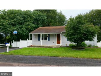 1 Leighow St, Danville, PA 17821