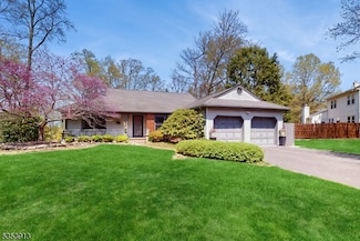 4 Hackberry Place, Flemington, NJ 08822