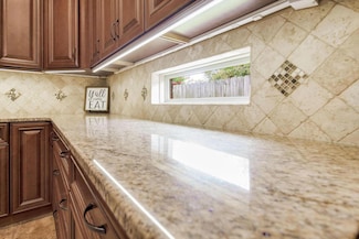 2331 Cummings Dr, Fort Walton Beach, FL 32547