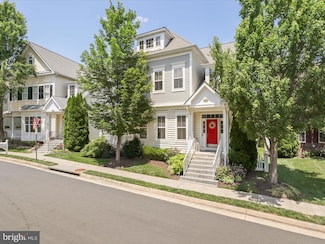 17494 Lethridge Cir, Round Hill, VA 20141