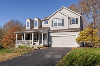 2552 Crestview Woods Dr, Newark, OH 43055