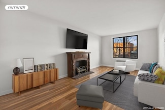 40 E 43rd St Unit 2K, Brooklyn, NY 11203