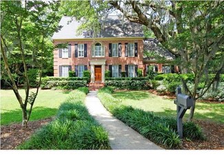 2068 Rose Hill Ln, Mount Pleasant, SC 29464