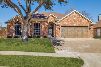703 Gentry Dr, Arlington, TX 76018