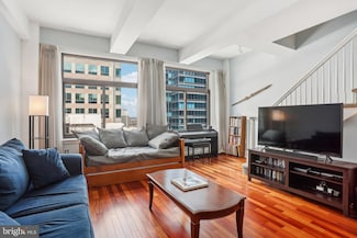 1500 Chestnut St Unit 20H, Philadelphia, PA 19102