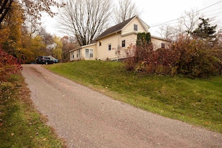 2797 Malletts Bay Ave, Colchester, VT 05446