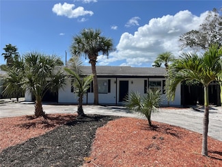 2801 45th St S, Gulfport, FL 33711