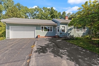 9 Woodcock Ave, Haverhill, MA 01832