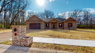 5900 Old Brompton Rd, Evansville, IN 47710