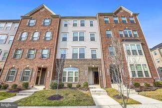 10053 Dorsey Ln, Lanham, MD 20706