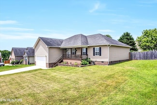 235 Jessie Ln, Lenoir City, TN 37772