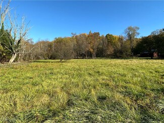 1315 Ridgewood Rd, Wadsworth, OH 44281