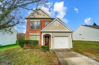 10305 Bearwallow Ct, Charlotte, NC 28213