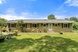 2650 N Lake George Rd, Metamora, MI 48455