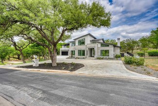 405 Bay Blvd W, Horseshoe Bay, TX 78657