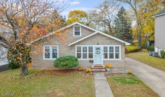 63 Pomona Ave, Fair Lawn, NJ 07410