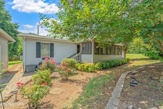 127 Lakeview Cove Dr, Loudon, TN 37774