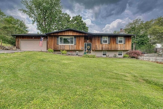 713 Carole Place, Newburgh, IN 47630