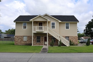 524 Oakwood Dr, Houma, LA 70363