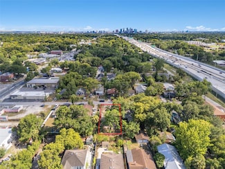 810 E Frierson Ave, Tampa, FL 33603