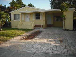 360 NW 134th St, North Miami, FL 33168
