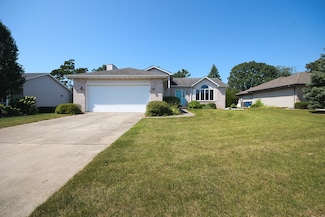 2932 Burge Dr, Crown Point, IN 46307